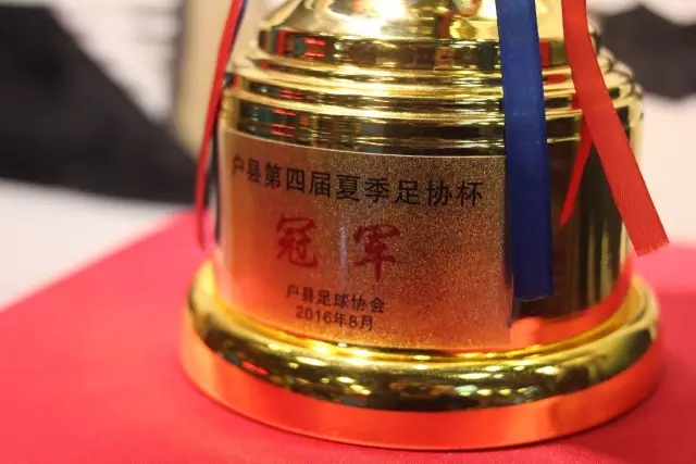 兄弟情深！迪伦-哈珀为埃斯-贝利庆祝20岁生日